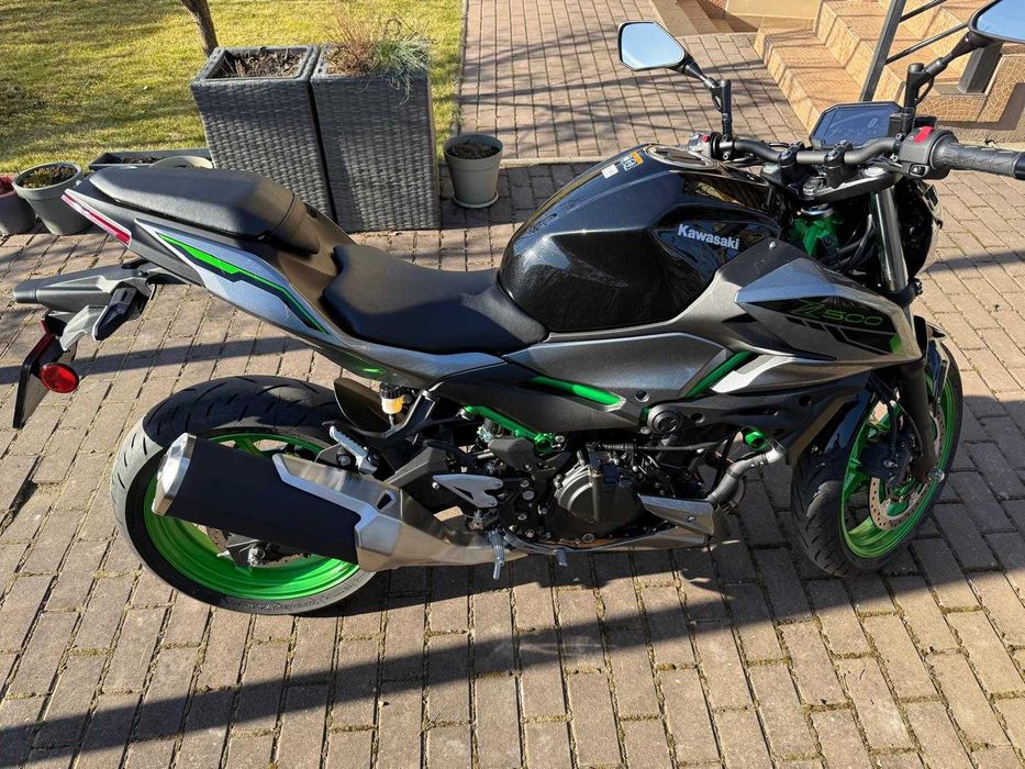 Kawasaki Z500 SE 2025
