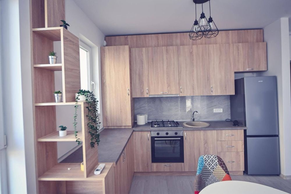 Inchiriez apartament 2 camere + loc de parcare - GIROC