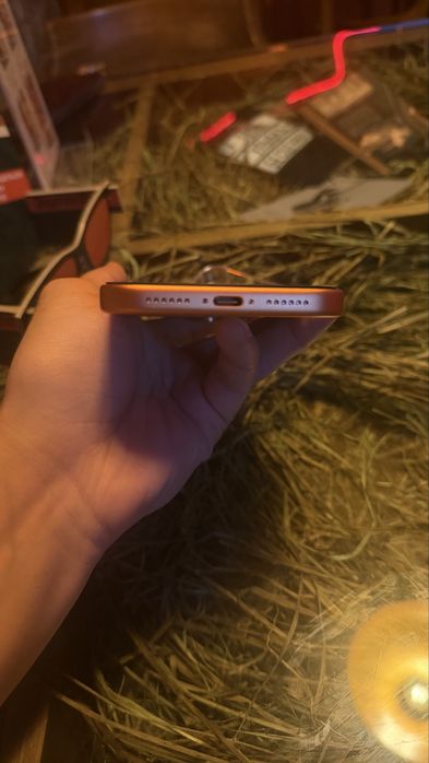 продам Iphone 17 pro max 512 gb