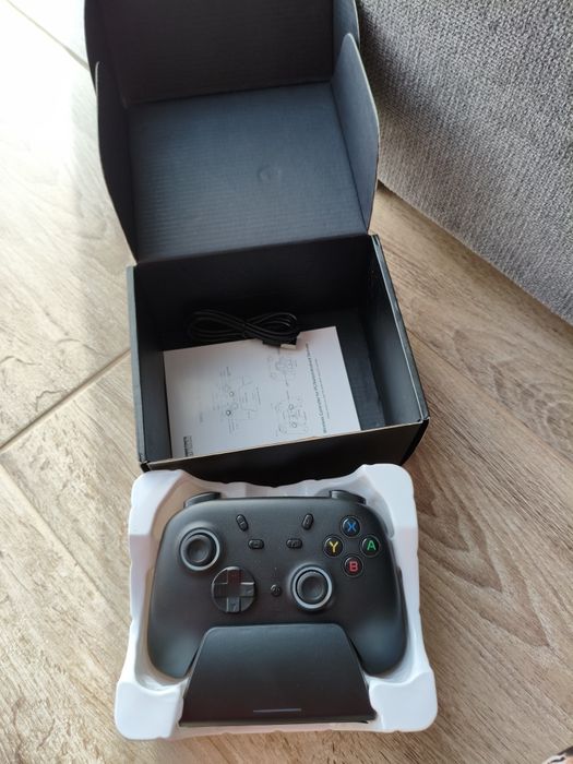 DoJoZone Controller wireless pentru PC și Nintendo Switch, cu stație d