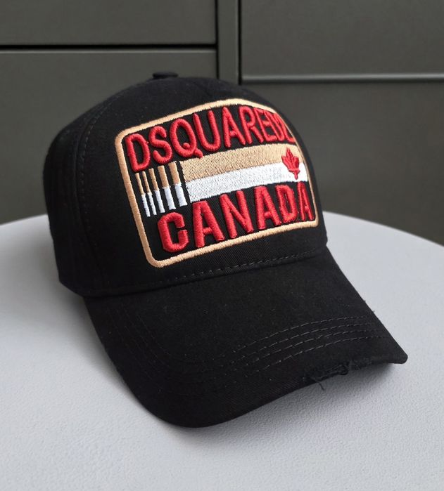 Шапка с козирка с производствени дефекти Dsquared