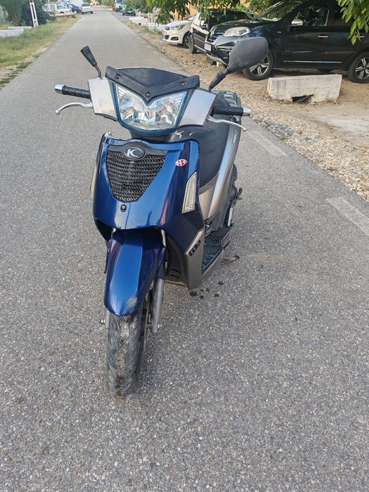 Vând Scuter 125cc