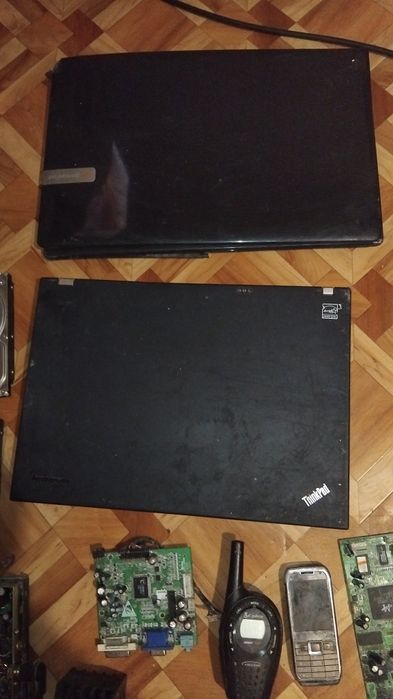 продават се електроника скрап