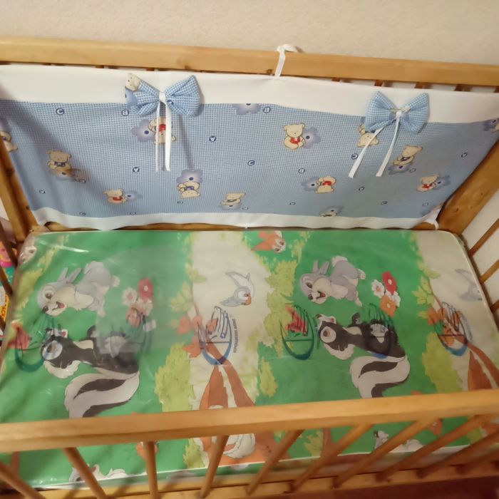 Детская кроватка