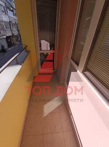 Дава се под наем Тристаен апартамент в Варна, Колхозен пазар - 90 кв.м за 525 € - Снимка #11