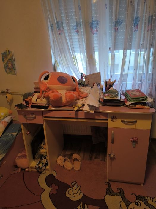 Vand mobila complecta pentru copii