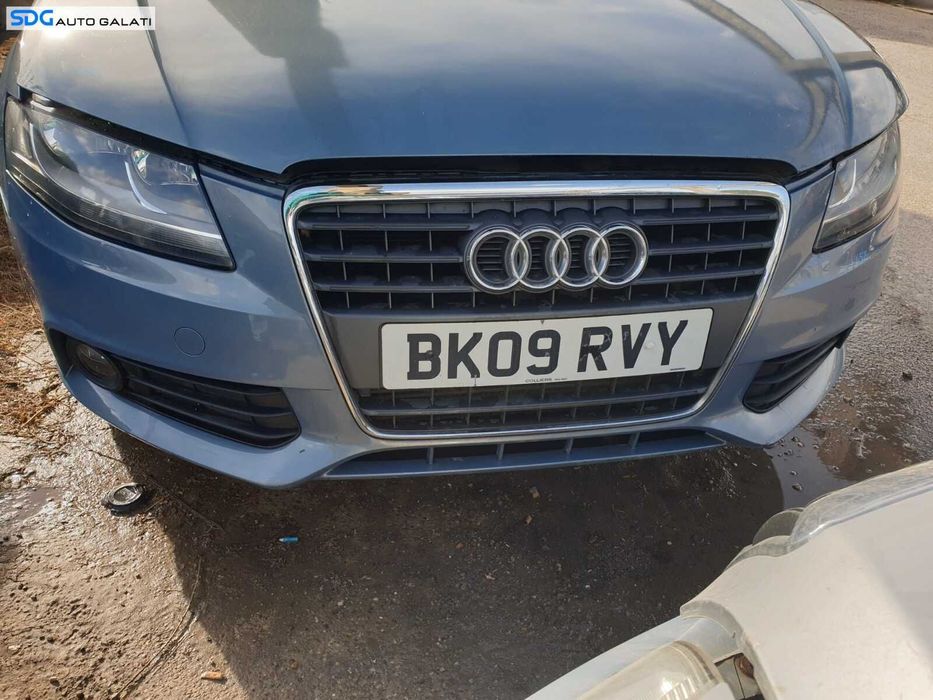 Bara Spoiler Fata FARA Grila cu Emblema Audi A4 B8 2008 - 2012 Culoare LX5X [C1816]