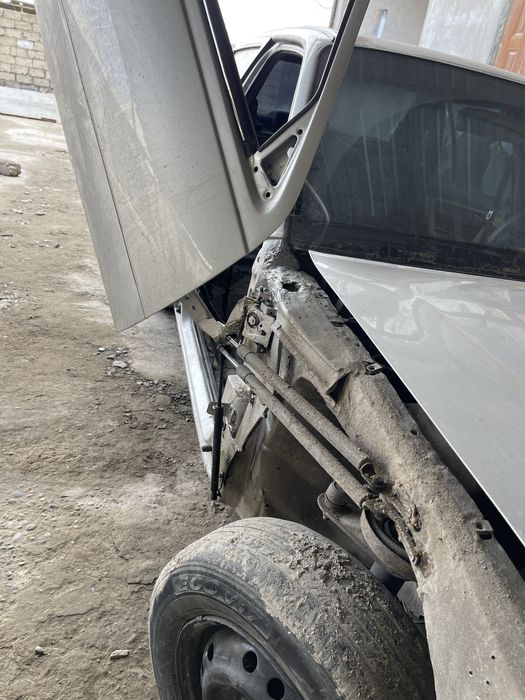 Lambo petle sotiladi Nexiaga tayor kamplek