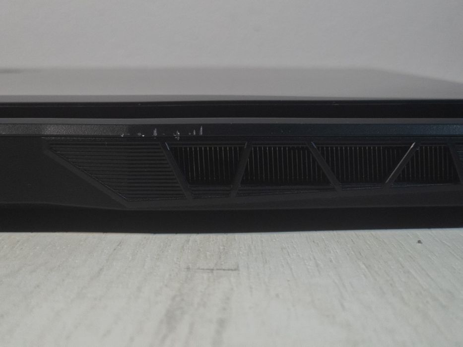 Laptop Gaming MSI Katana GF66