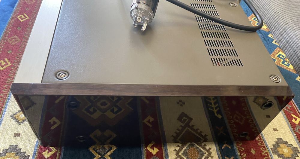 Кассетный магнитофон Sony ES