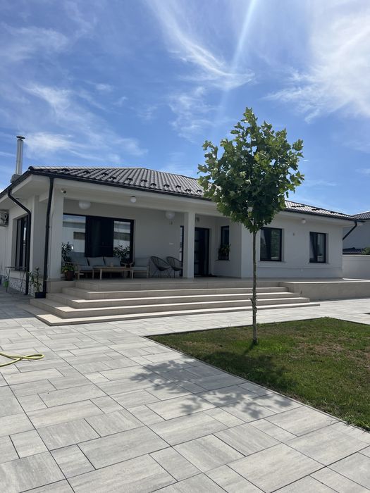 Construcții case, renovari, consolidări, finisaje, etc