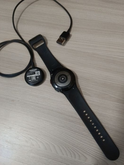 Смарт часы,продам обмен