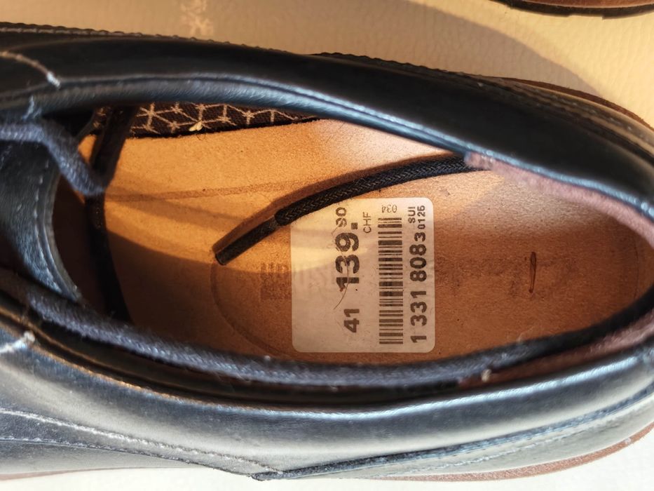 Обувки Clarks 

Кожени обувки Batcombe Hall тип Derby,