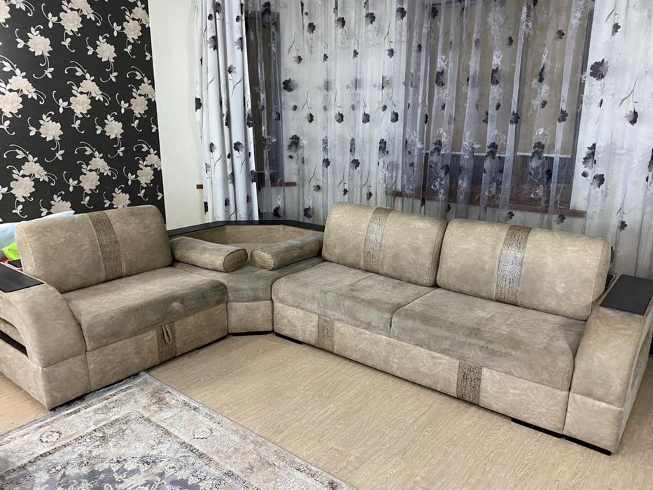 Диван мягкий …..