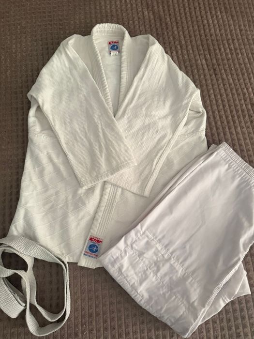 Продам кимано новое