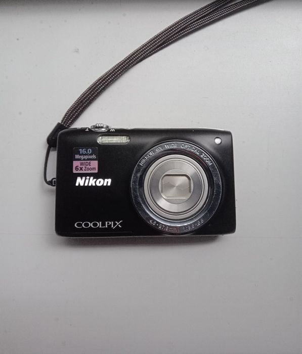 Продам отличный, компактный цифровой фотоаппарат Nikon Coolpix S2700