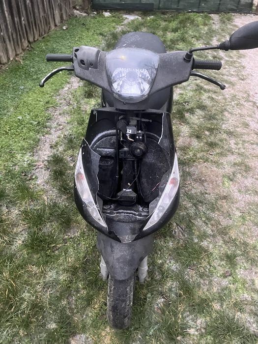 Scuter piaggio Zip 49cc    2 t