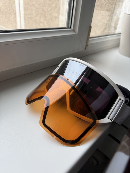 Бу горнолыжные очки фирмы anon