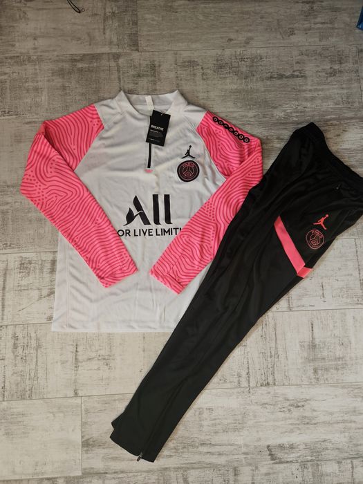 *OFERTA* Compleuri PSG noi aduse