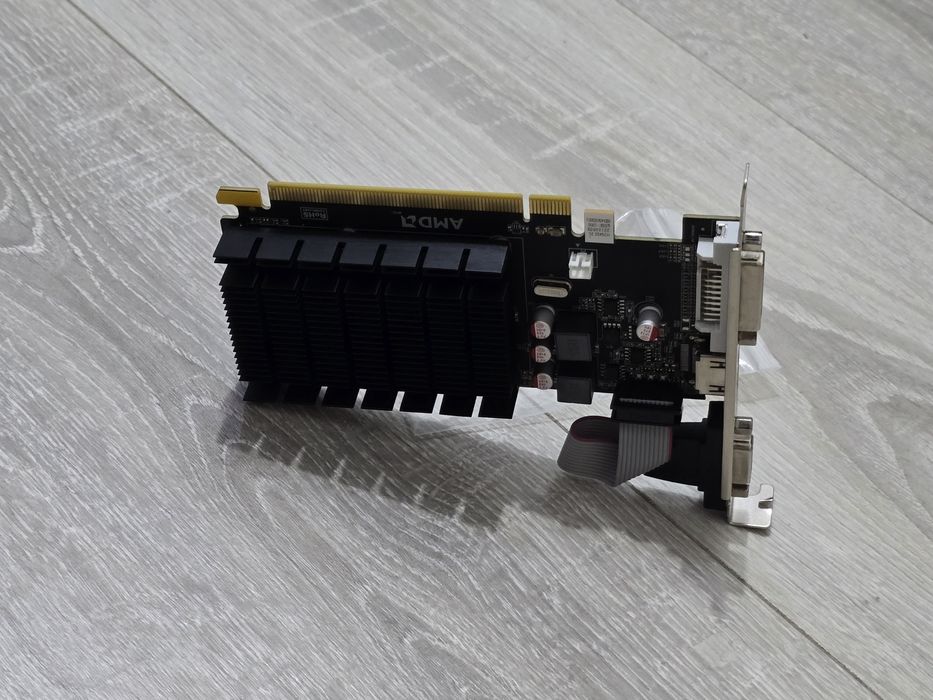 Placă video SAPLOS Radeon HD 5450 – 2GB DDR3, Low Profile