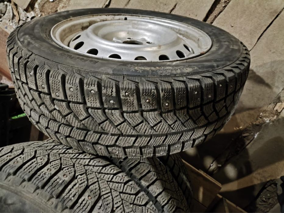 Диски с шинами зима r16