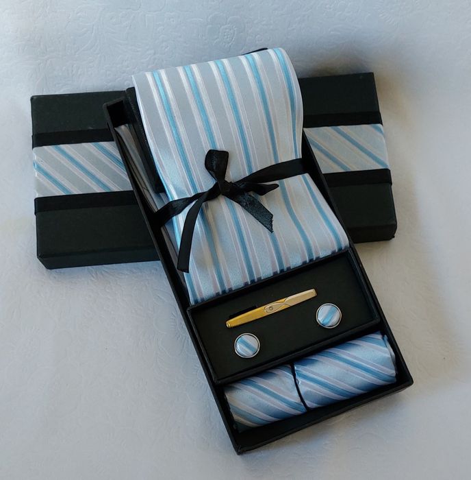 Галстуки мужские