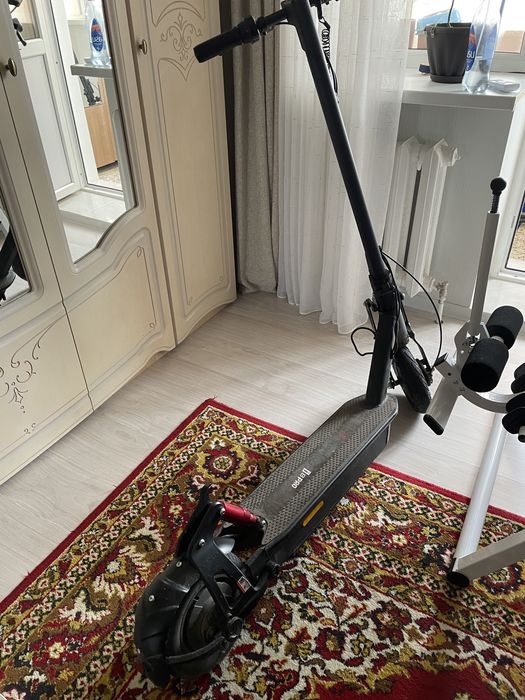 Yokamura  i8 pro электросамокат. Обмена нет. Торга нет