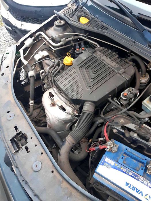 Дачия Логан MCV 1.6 На части