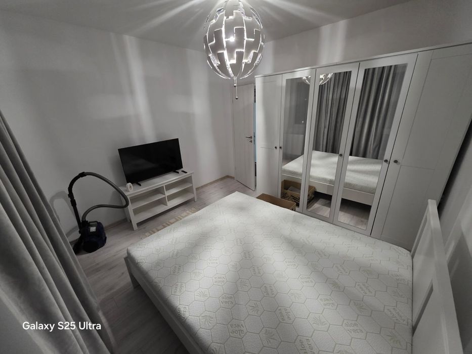 Inchiriez Apartament Militari Resident