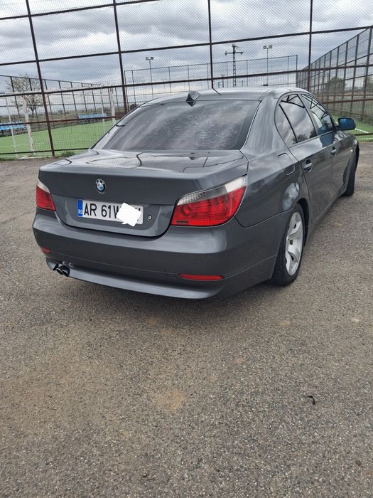 Vând BMW E 60 525d