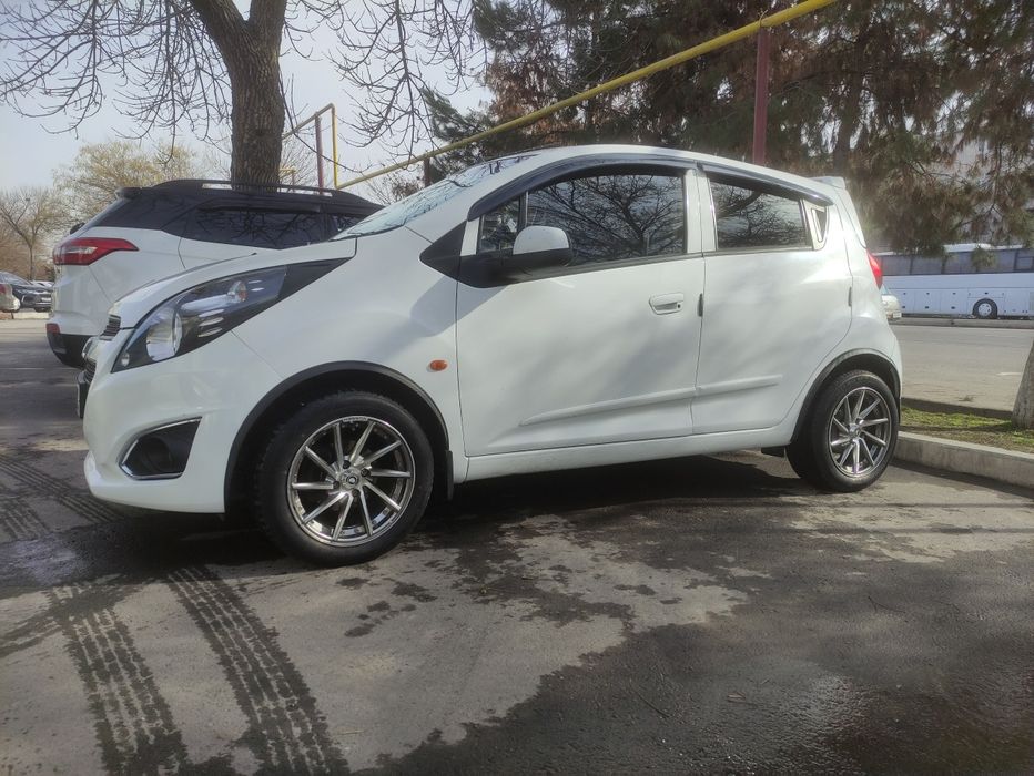 Продаю свою машину Спарк 2013 год