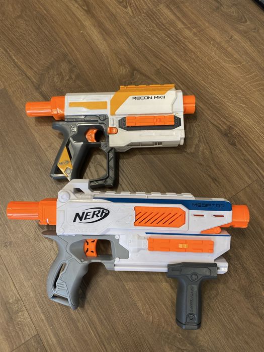 Игрушечные автоматы Nerf modulus и mega