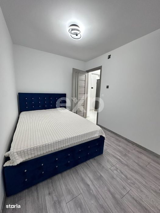 Apartament de vanzare – 3 camere , Micro 8 ,et 1