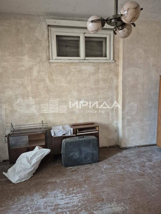 Двустаен апартамент в Топ Център