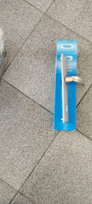 Дръжки за врата комплект.  3 бр секретна и 3 бр обикновена.