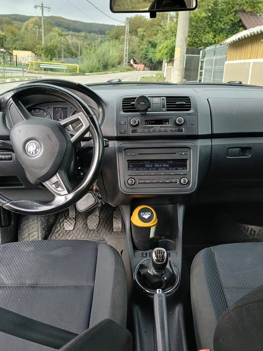 Vând skoda fabia