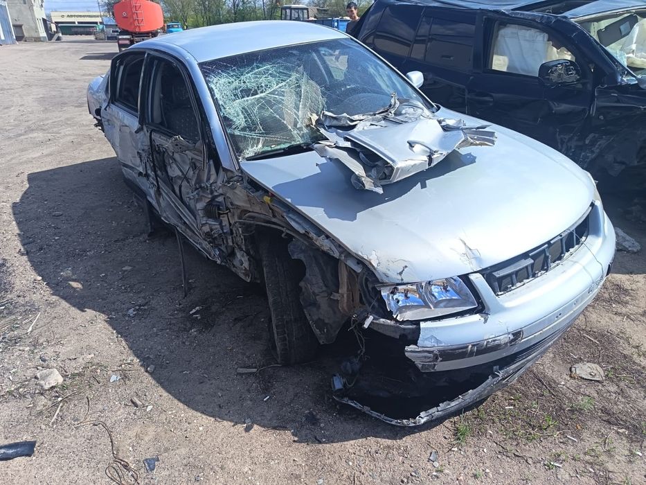 Шрот пассат Б5 либой запчасть