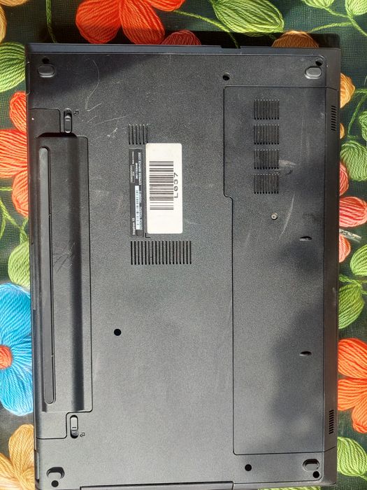 Laptop Dell Inspiron i3