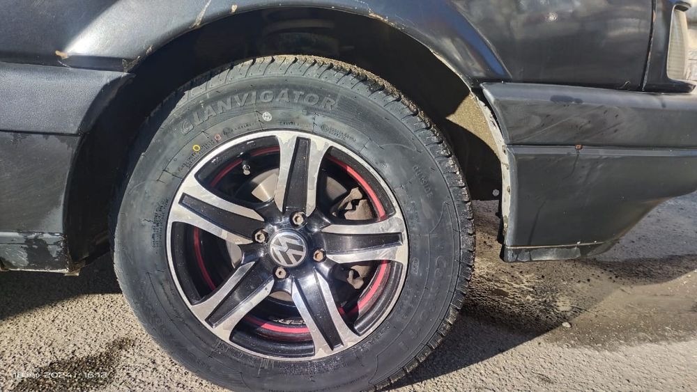 Продам машину ...