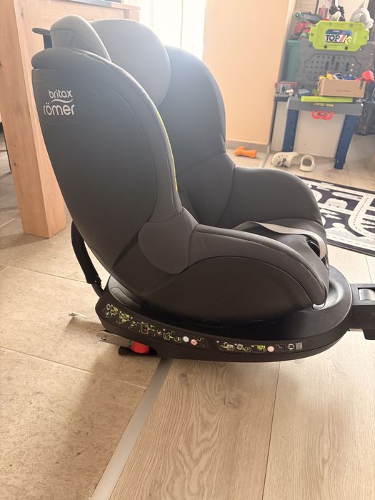 Стопче за кола Britax Romer DUALFIX2 R с Isofix система