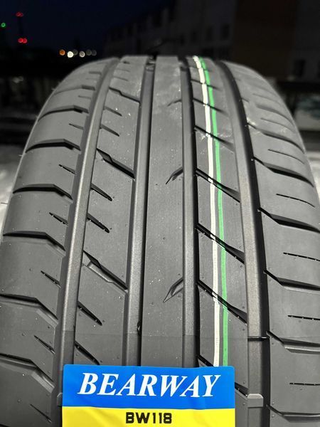 Нови Летни Гуми BEARWAY BW118 235/45R21 97W Нов DOT
