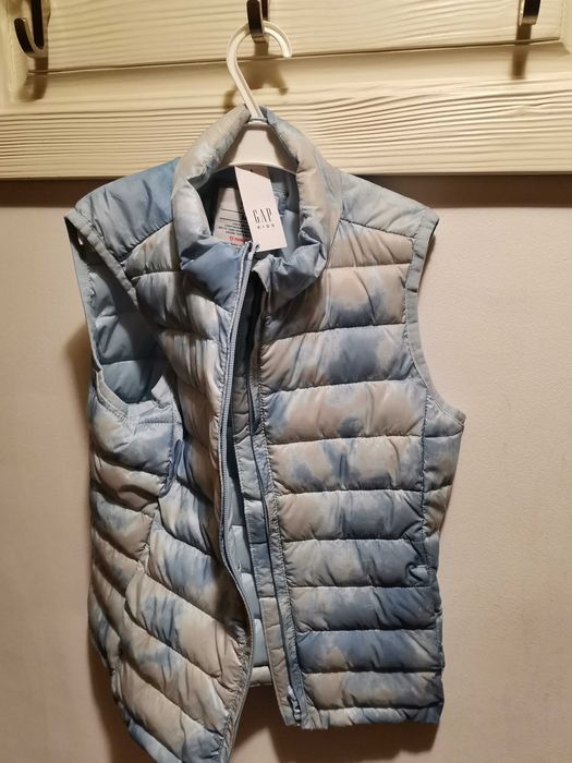 Детски елек GAP-нов