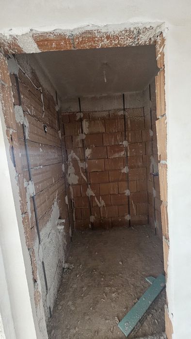 Продава се Двустаен апартамент в Търговище, Център - 70 кв.м за 1166 €/кв.м - Снимка #5