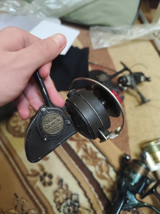 Vand mulinete pentru pescuit