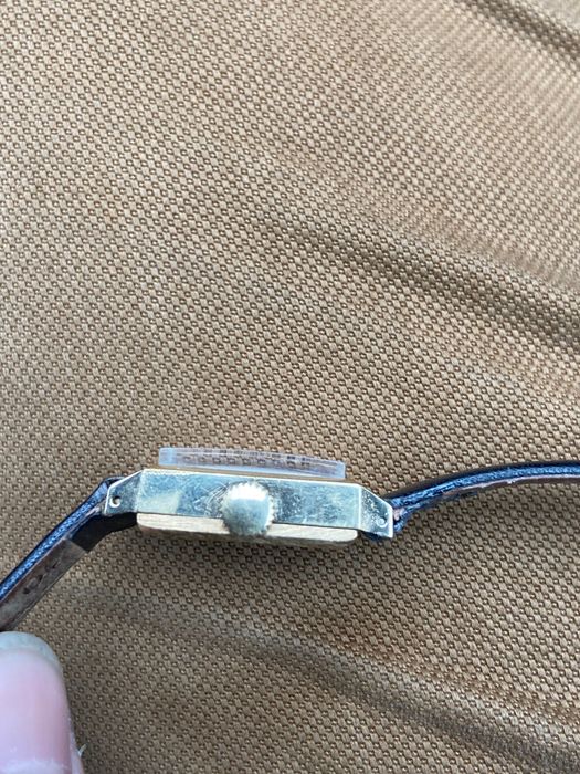 Vând ceas cornavin mecanic placat cu aur