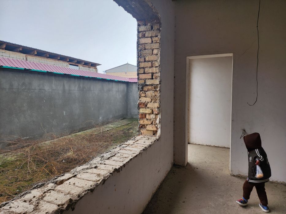 Nazarbek Beshqo'rgon 4 sotixdan 2ta hovli