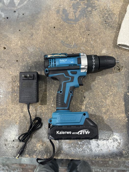 Продам шуруповерты