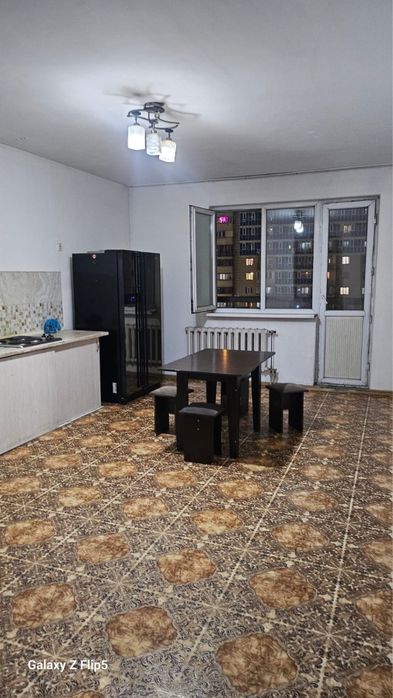 Продам  3 комнатную  квартиру