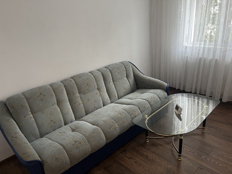 Inchiriez  apartament micro6