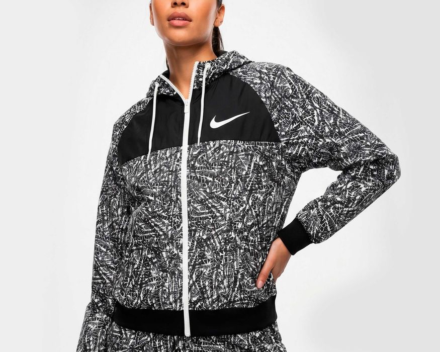 NIKE Оригинално дамско тънко яке с качулка размер М